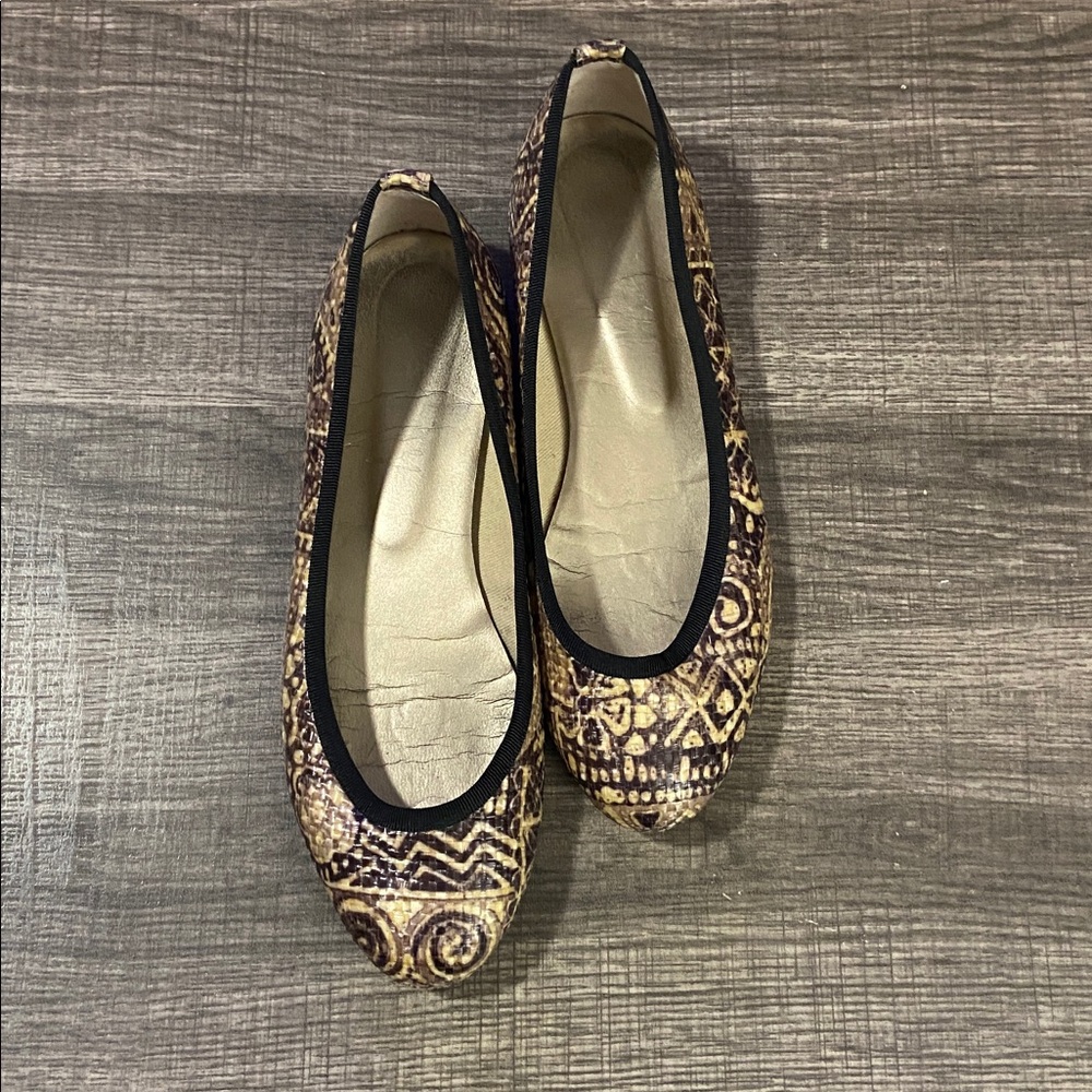 French Sole New York (fs/ny)Patterned Flats with Black Trim
